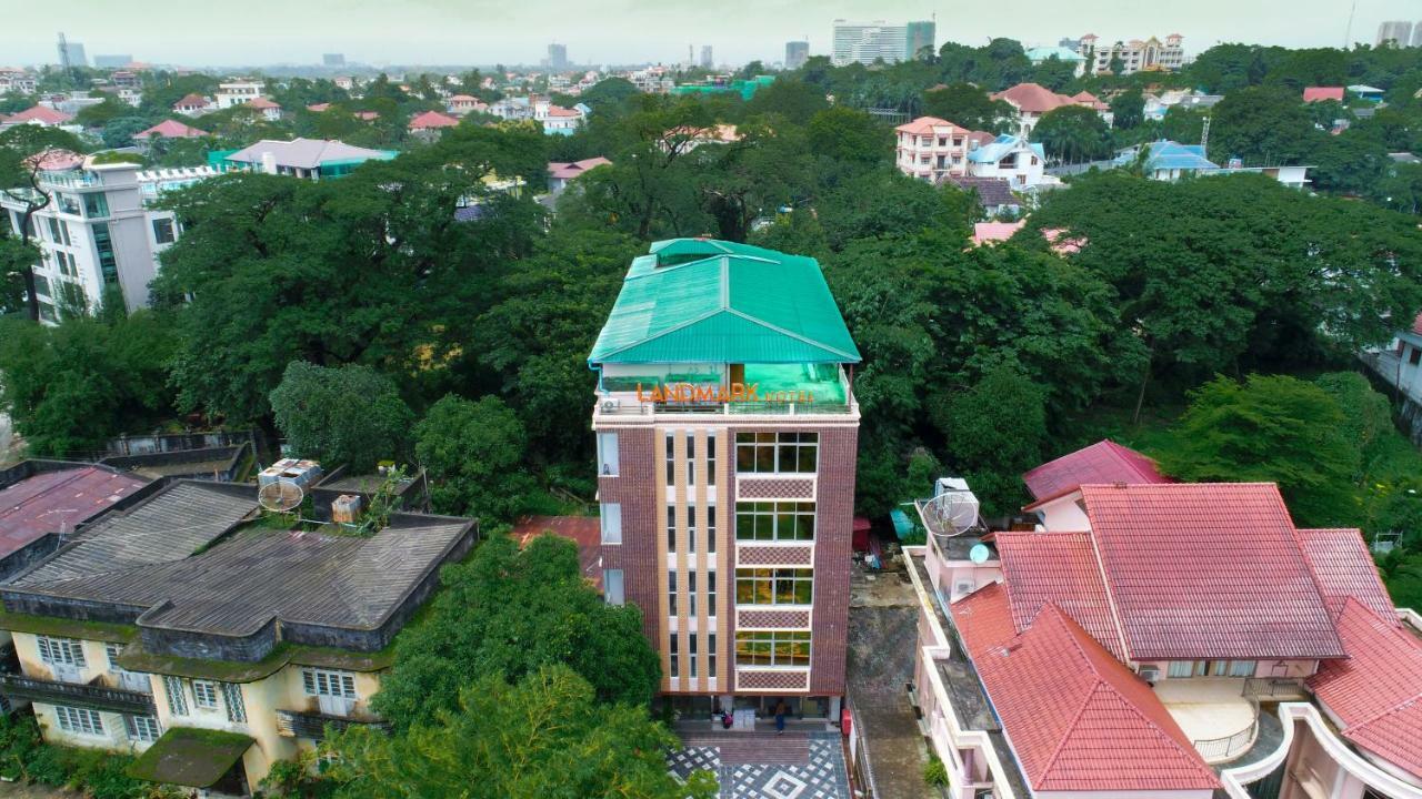 Landmark Hotel Yangon Exterior photo